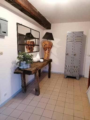 Lola Lägenhet Montigny-Sur-Crecy Exteriör bild