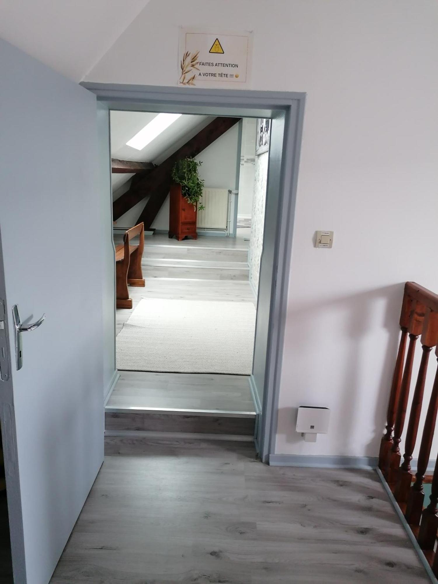 Lola Lägenhet Montigny-Sur-Crecy Exteriör bild