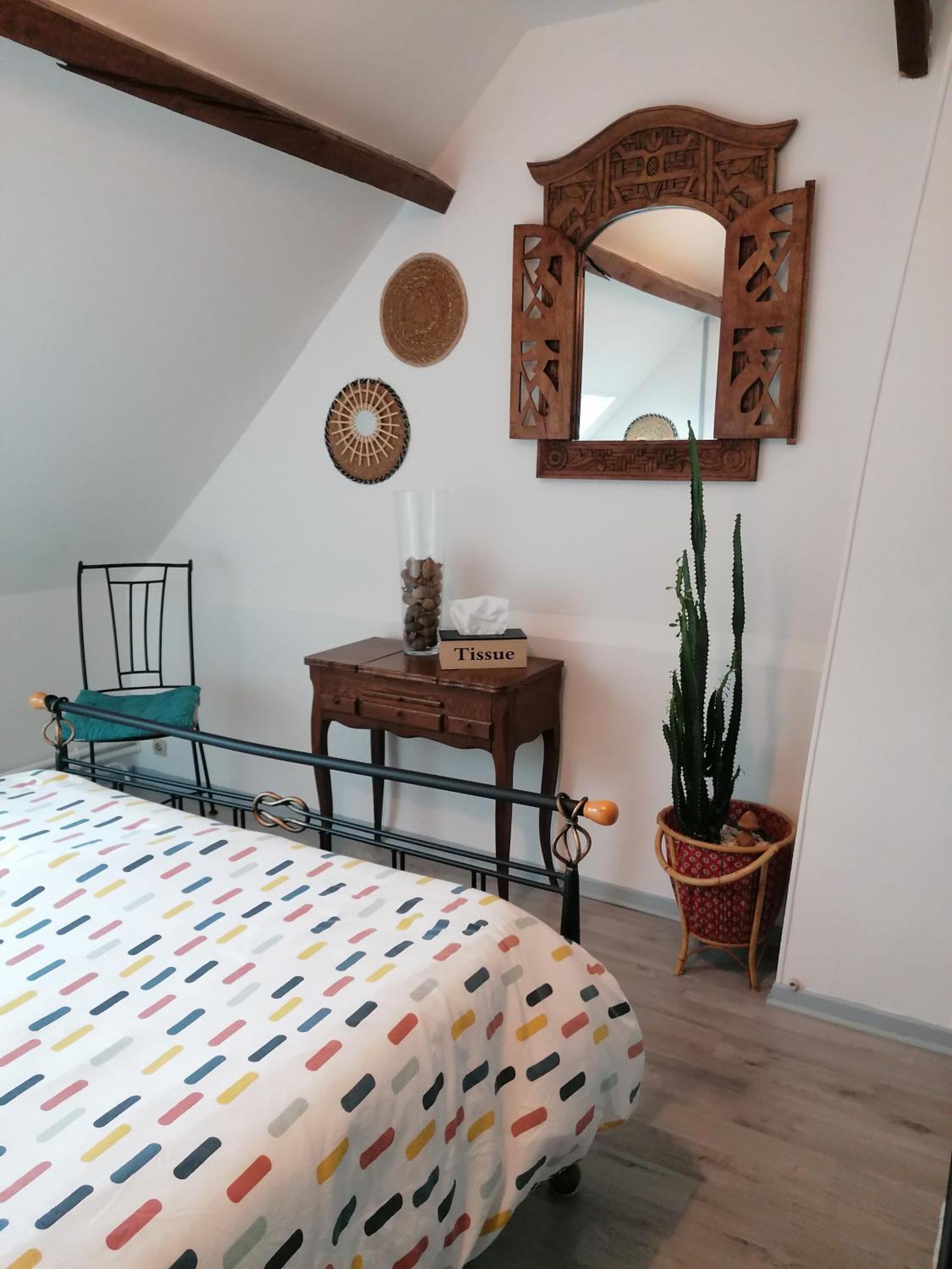 Lola Lägenhet Montigny-Sur-Crecy Exteriör bild